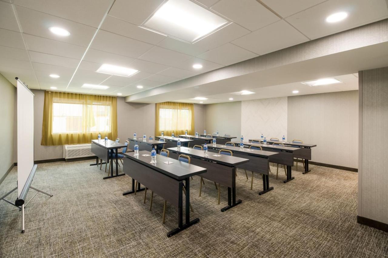 Springhill Suites By Marriott Dallas Nw Highway At Stemmons / I-35East Extérieur photo