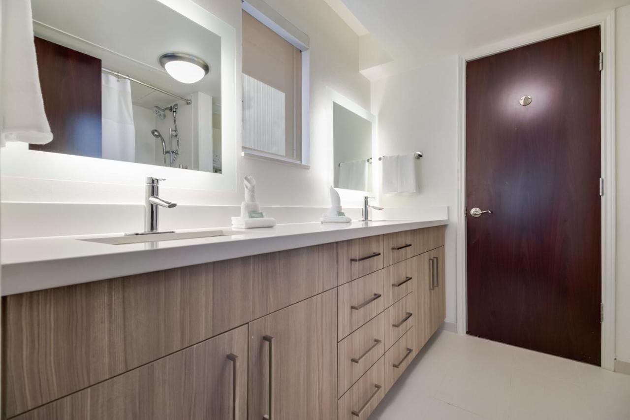 Springhill Suites By Marriott Dallas Nw Highway At Stemmons / I-35East Extérieur photo