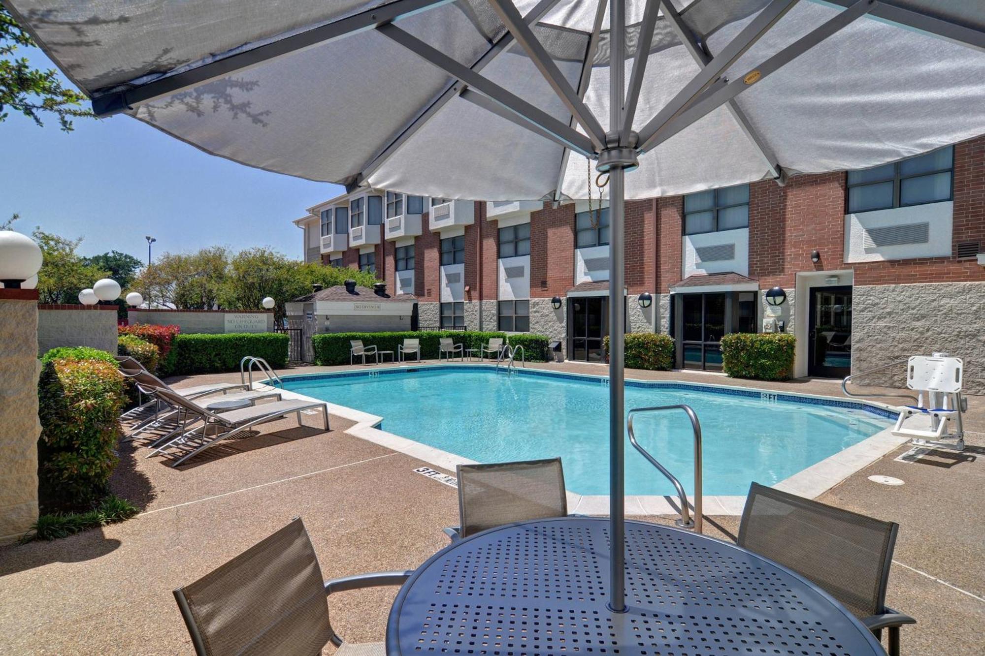 Springhill Suites By Marriott Dallas Nw Highway At Stemmons / I-35East Extérieur photo